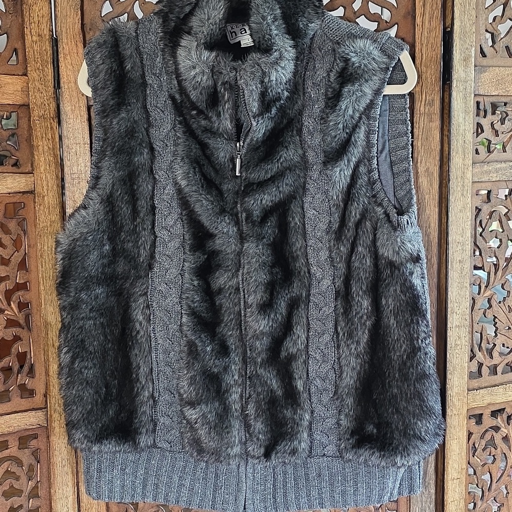 🌟 KEREN hart Charcoal Faux Fur Vest Size Large